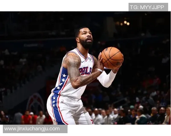 替补席上的“隐形人”：小莫里斯揭秘费城往事，世界杯竟成职业态度的试金石？